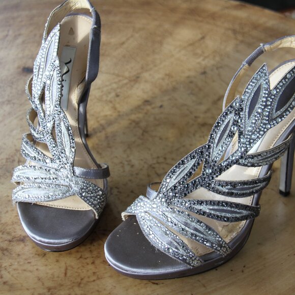 Evening formal stilettos by Nina of New York - Picture 8 of 10